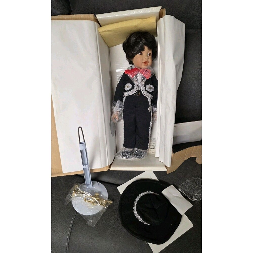 Danbury Mint Porcelain Doll Mariachi Jose By Nancy Leslie 16" Tall 1994 Trumpet